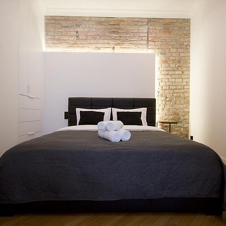 Wanderlust Apartments คราคูฟ ภายนอก รูปภาพ