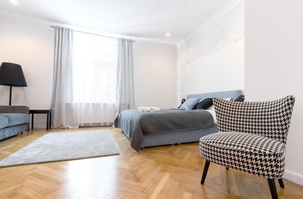 Wanderlust Apartments คราคูฟ ภายนอก รูปภาพ