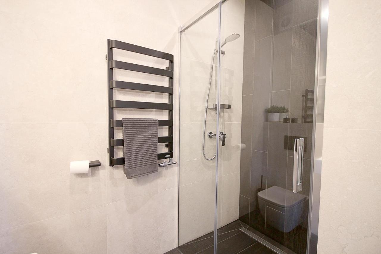 Wanderlust Apartments คราคูฟ ภายนอก รูปภาพ