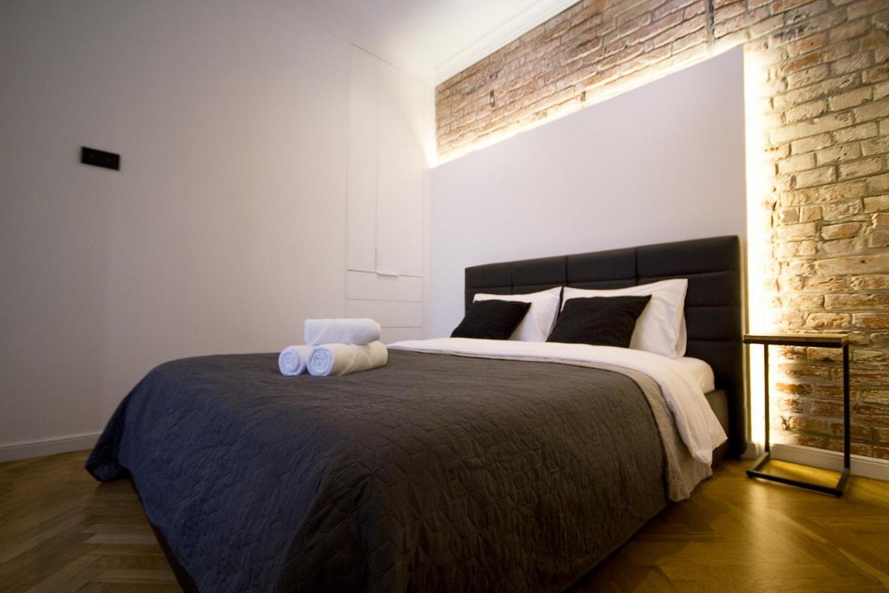 Wanderlust Apartments คราคูฟ ภายนอก รูปภาพ