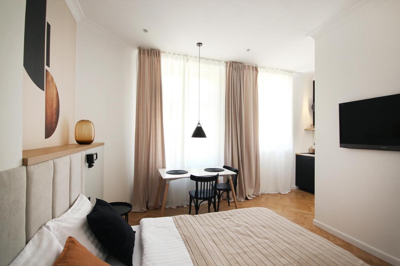 Wanderlust Apartments คราคูฟ ภายนอก รูปภาพ